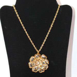 Lola Leoni Floral Crystal Pendant